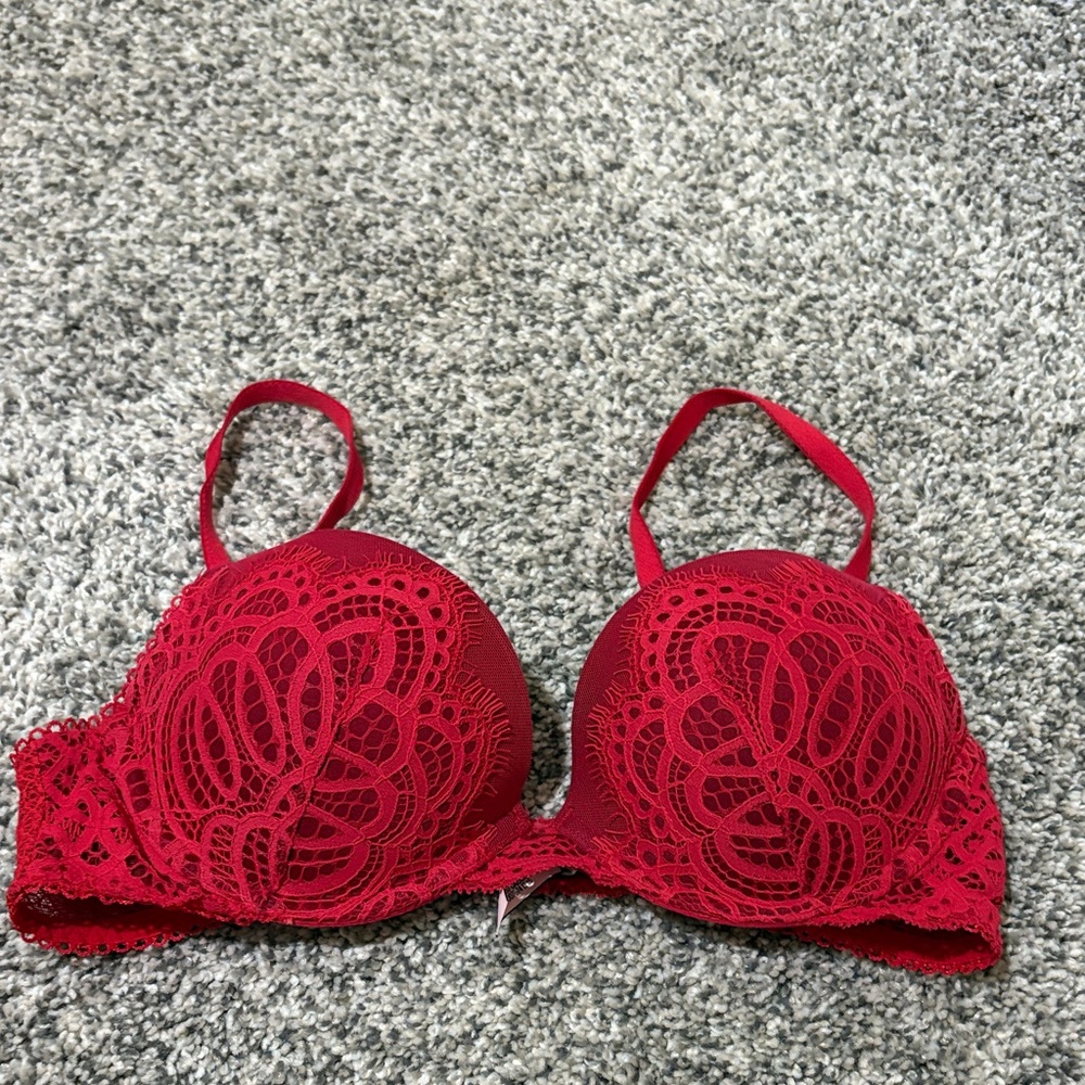 Victoria's Secret Vibrant Red Lace Bra